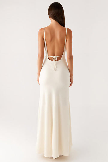 Robe formelle dos nu à bretelles spaghetti ivoire fourreau